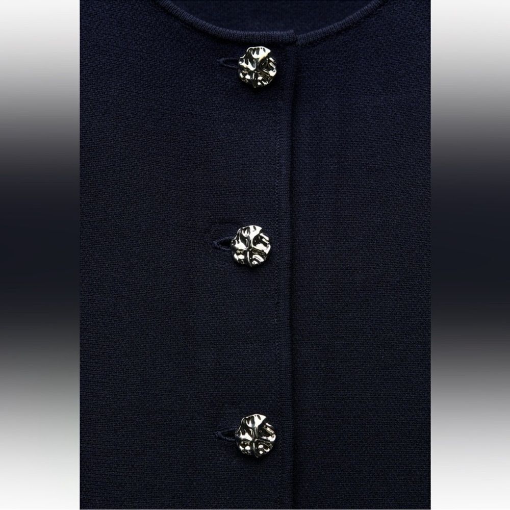 NWT Elegant CARDIGAN And SKIRT Set Size Small - Picture 13 of 14